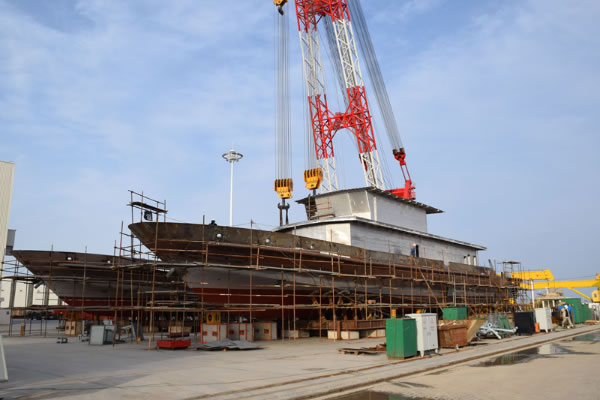 海新重工的公務船項目實施“奮戰(zhàn)40天，建造精品船”的動員